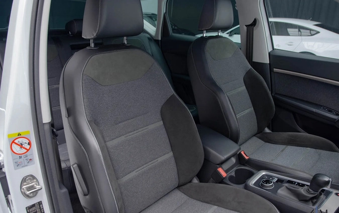 Seat Ateca cena 122900 przebieg: 57930, rok produkcji 2021 z Łódź małe 596